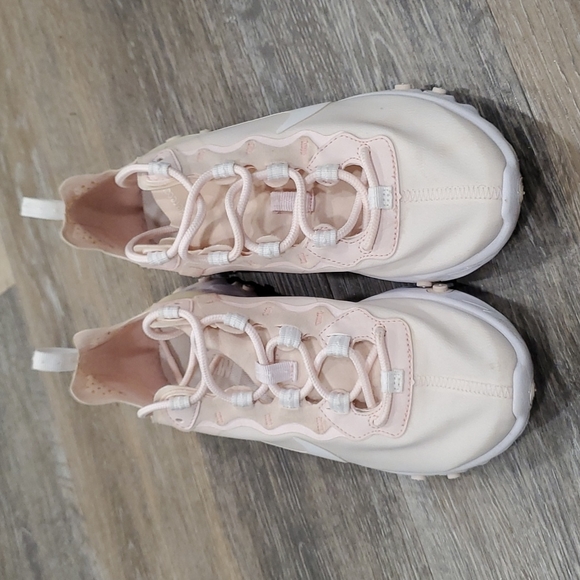 Womens Nike React size 7.5 - Picture 2 of 7